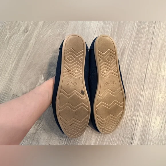 TOMS Men's Slip-On Loafers in Navy Blue - Picture 3 of 7